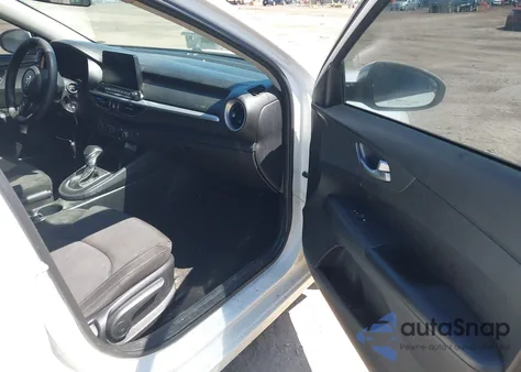 2020 Kia Forte Lxs z USA, uszkodzony, nr VIN 3KPF24AD6LE256720